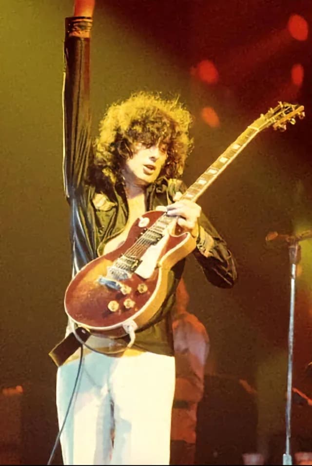 Jimmy Page'in Aleister Crowley ve okultizm takıntısı halinde ne düşünüyorsunuz? Farklı inanışları var mı?